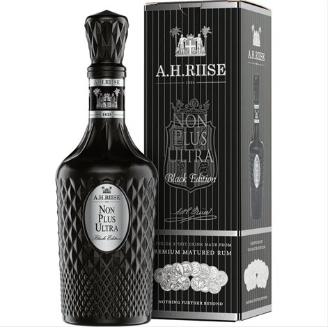 A.H. Riise - Non Plus Ultra Black Edition, 42%, 70cl - slikforvoksne.dk